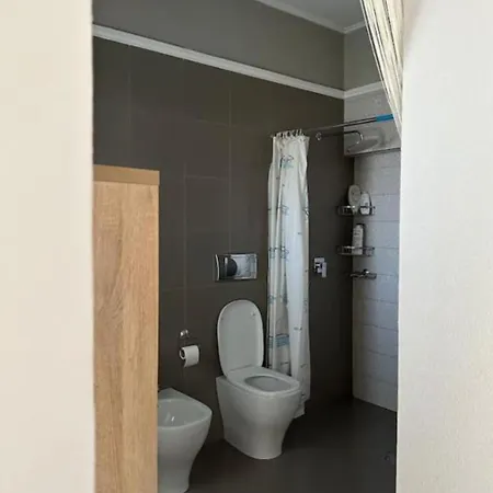 Kamila * Тирана