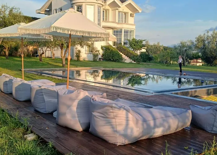 别墅 Kamila 地拉那